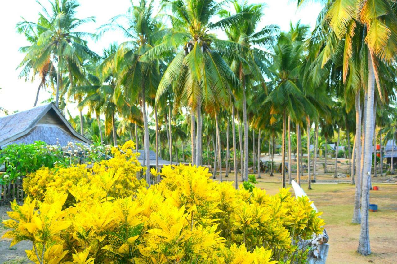 Sunari Beach Resort Selayar Matalalang Exterior photo