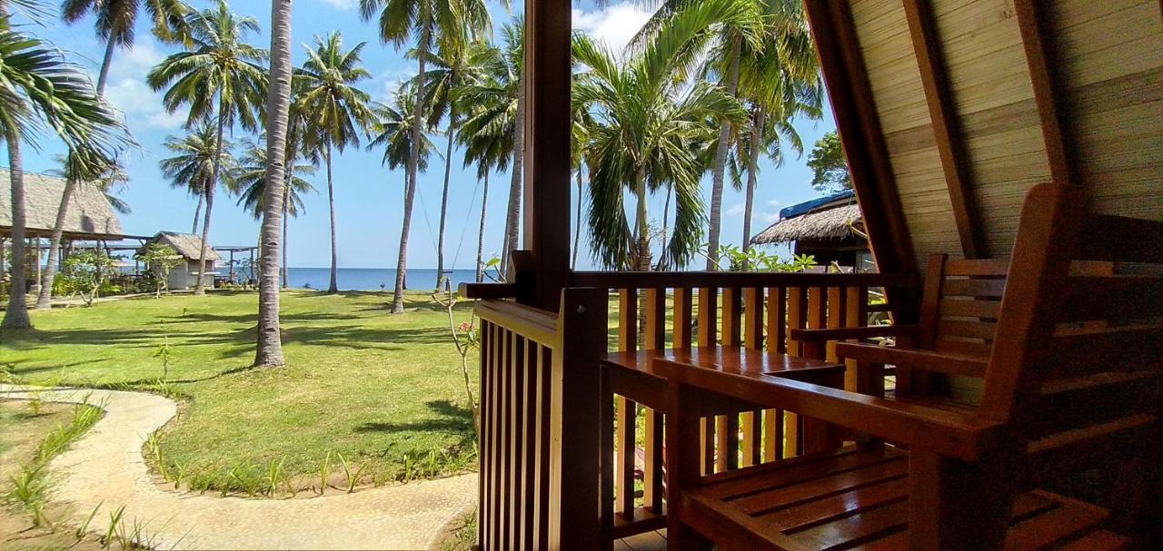 Sunari Beach Resort Selayar Matalalang Exterior photo